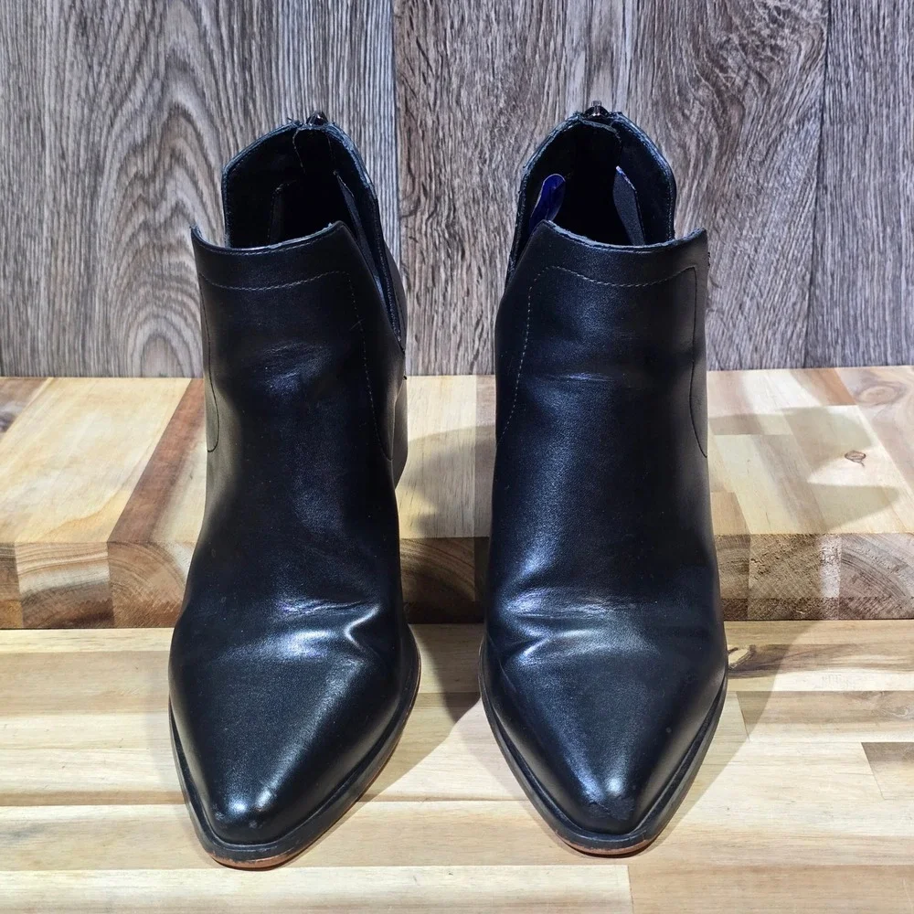 Vince Camuto‎ Doralli Booties Side Cutout Pointed Toe Black Ankle Boots 6.5M